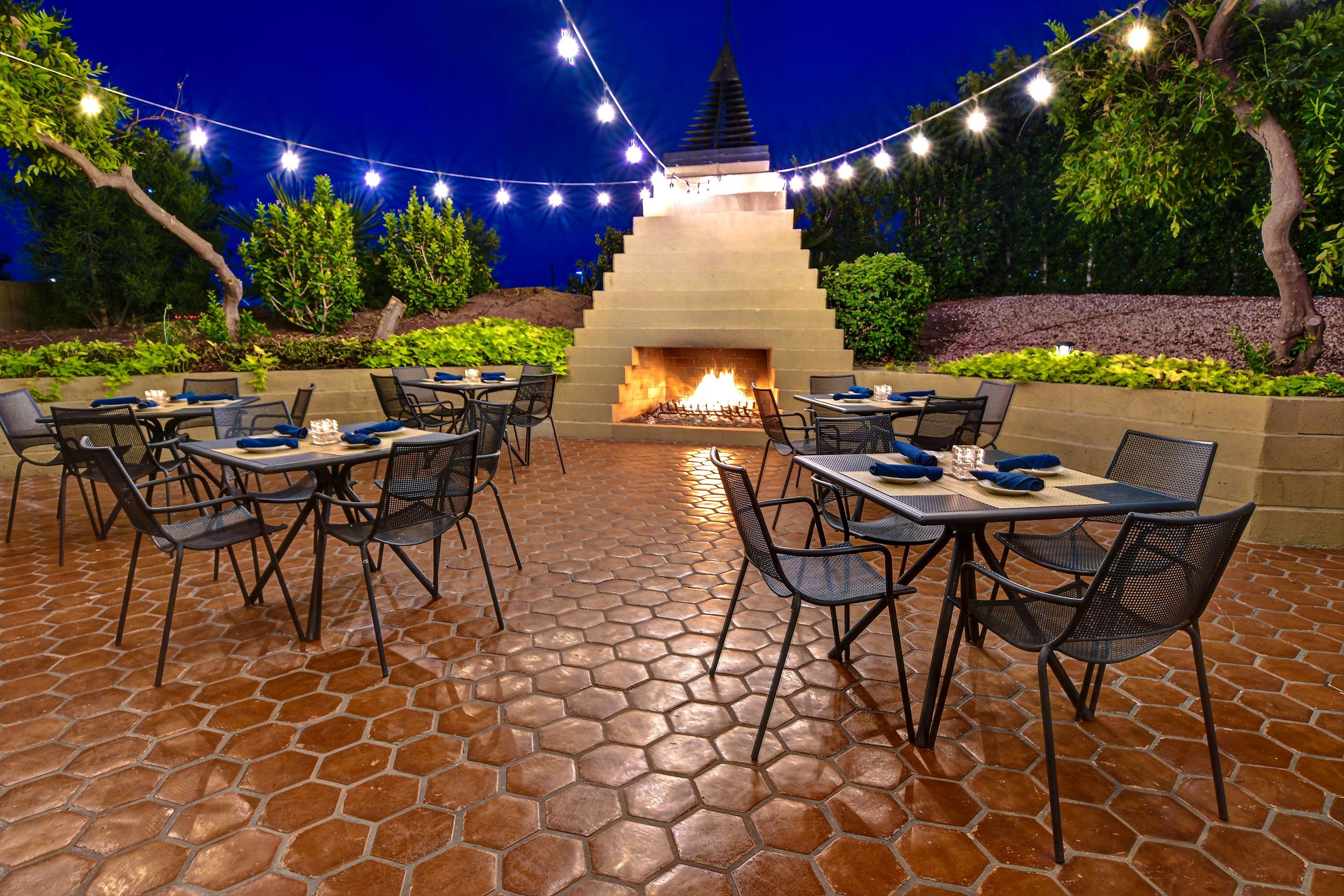 Doubletree By Hilton Phoenix- Tempe Exterior foto