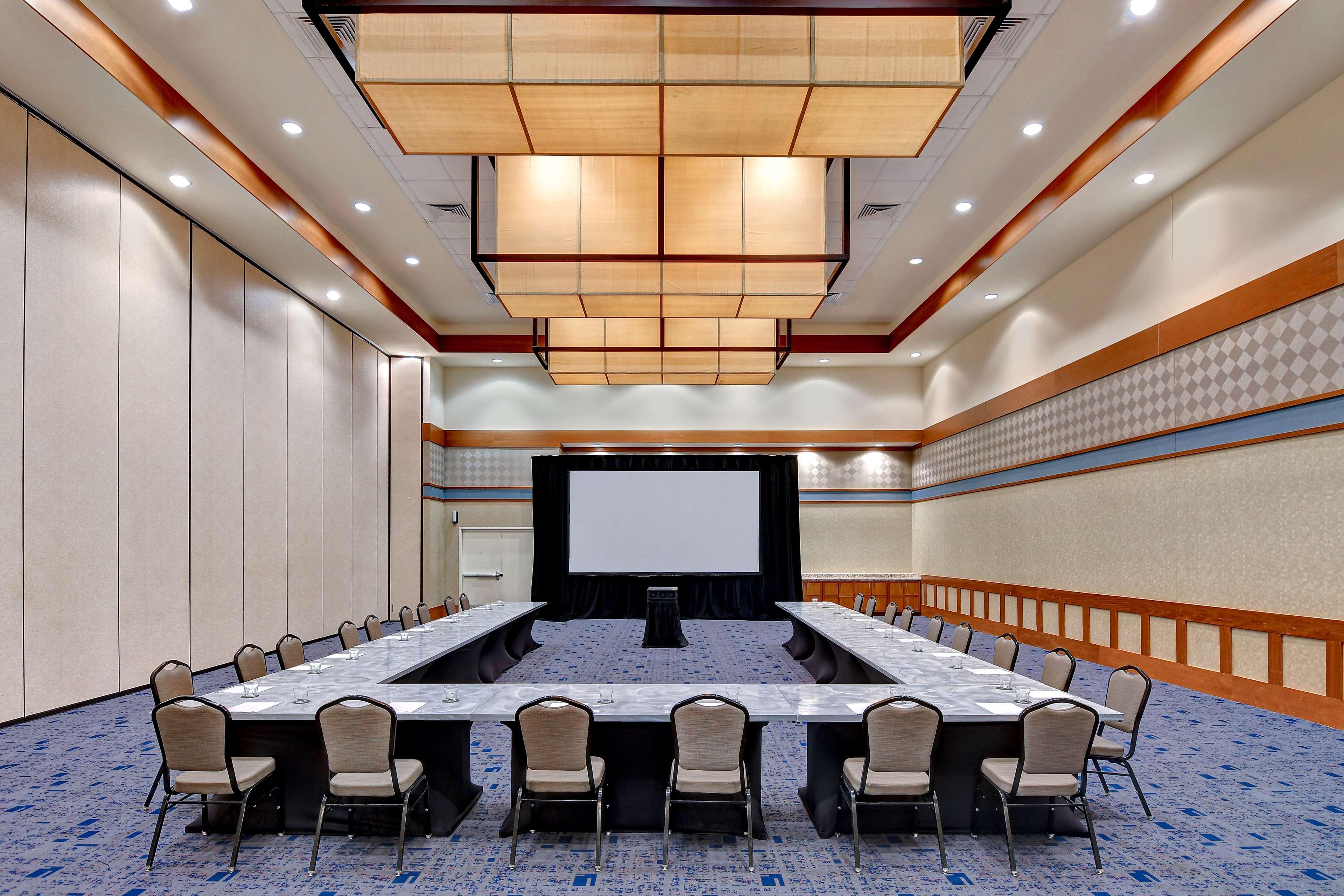 Doubletree By Hilton Phoenix- Tempe Exterior foto